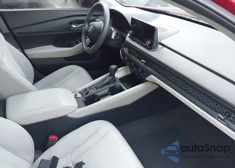 2024 Honda Accord Ex z USA, uszkodzony, nr VIN 1HGCY1F3XRA014655